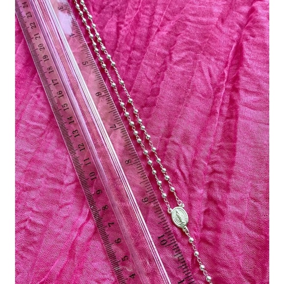 Medium 0.925 Sterling Silver Rosary necklace 4 mm
13 1/4 “ long approximately - Picture 7 of 11